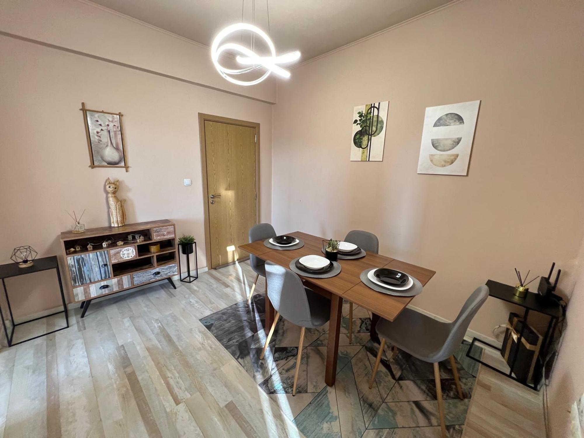 Cairo 1bdr W Work Space Near Metro And Railway Station Apartment