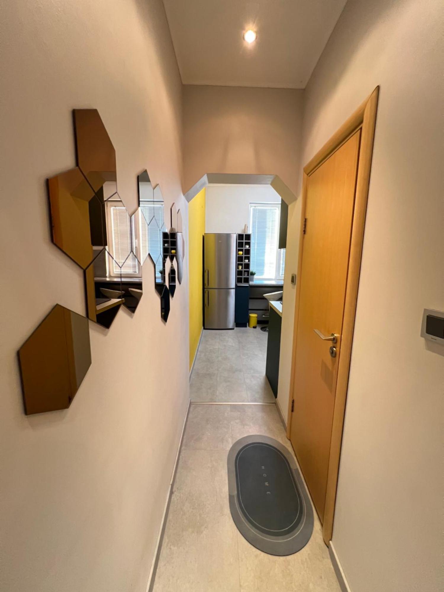 Cairo 1bdr W Work Space Near Metro And Railway Station Apartment