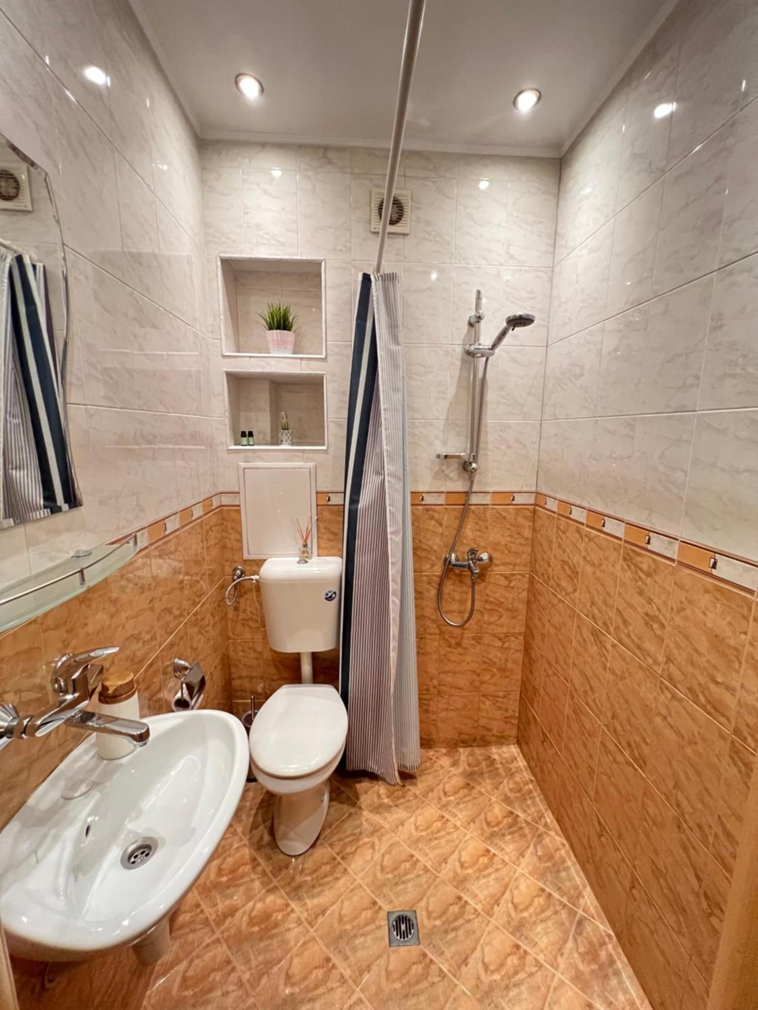 Apartment Cairo 1bdr W Work Space Near Metro And Railway Station Sofia